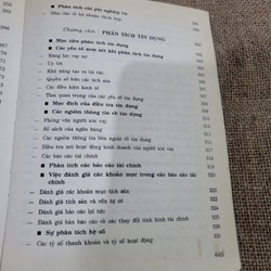 	Ngân hàng thương mại: Định chế. Quản lý. Edward W. Reed và Edward K. Gill 382713