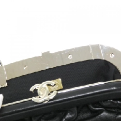 Túi xách chéo Chanel AS4717 610940