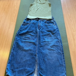 Váy jeans xẻ trước