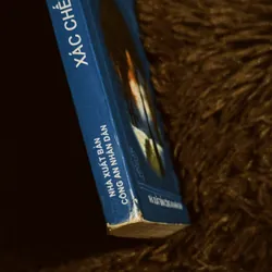 Xác chết dưới gốc sồi 699362