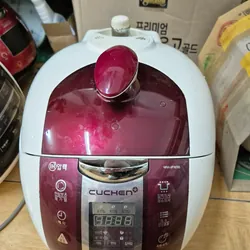 Thanh lý nồi cơm cuchen 1.8L  731424