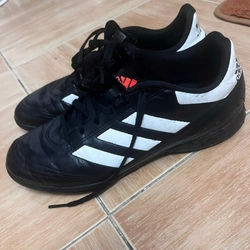 Giày đá bóng Adidas Size 40 chính hãng 457806