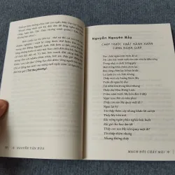 MẠCH ĐỜI CHẢY MÃI ( 36 KHÚC ĐÒ ĐƯA THƠ VÀ VĂN XUÔI) 729277