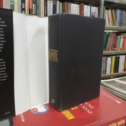HARRY POTTER AND THE DEATHLY HALLOWS (HARRY POTTER VÀ BẢO BỐI TỬ THẦN) - J. K. ROWLING 996383