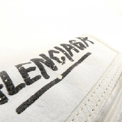 Túi đeo vai GRAFFITI EXPLORER POUCH STRAP 532298 0FEN5 của Balenciaga - Hàng hiệu Chính hãng 802176