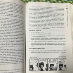 Rereading America  675475