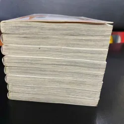 Quái vật bàn bên 8 tập  937307