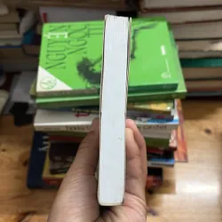 II Những Ngòi Bút Lửa (Tuyển Tập Những Bài “Thời Sự Và Suy Nghĩ” Đã Đăng Trên Tuổi Trẻ 700455