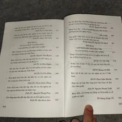 KIÊN ĐỊNH MỤC TIÊU VÀ CON ĐƯỜNG ĐI LÊN CHỦ NGHĨA XÃ HỘI Ở NƯỚC TA 701107