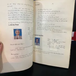 Kỷ niệm của Hội Cựu học sinh khóa 1 (1955-1956) và khóa 2 (1956-1958). 936223