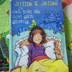 Junie B. Jones Có Con Quái Vật Dưới Gầm Giường