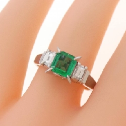 Nhẫn Ngọc Lục Bảo 0.53CT - Hàng hiệu Chính hãng 855017