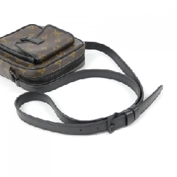 Túi đeo vai Louis Vuitton Monogram Macassar Christopher Wearable Wallet M69404 - Hàng hiệu Chính hãng 803189