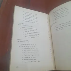 Nguyễn Khắc Thuần - THẾ THỨ CÁC TRIỀU VUA VIỆT NAM 688981