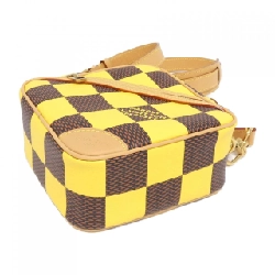 Túi đeo vai Louis Vuitton Damier Pop Chess Messenger N40562 610236