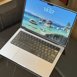 MacBook Pro 14 inch M1 Pro  1042839