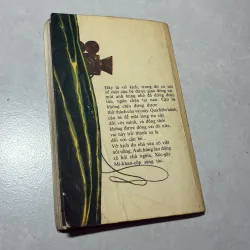 Vai người khác đóng  796357