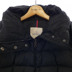 Áo khoác lông vũ MONCLER 633465