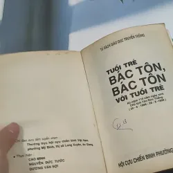 [MIỄN PHÍ BỌC SÁCH] [XƯA] Tuổi Trẻ Bác Tôn, Bác Tôn Với Tuổi Trẻ  (1998) 776048