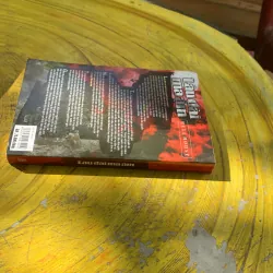 LÂU ĐÀI MA ÁM - RICHARD MATHESON 747688