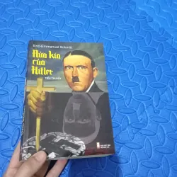 Nửa kia của Hitler  973710