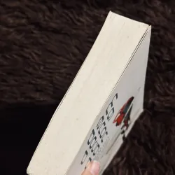 Đám đông cô đơn 758033