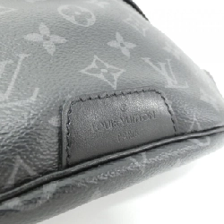 Túi đeo chéo Louis Vuitton Monogram Eclipse Discovery M44336 613329