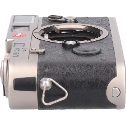 M6 Titan - Hàng hiệu Authentic 879682