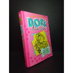 Dork diaries Tales from a Not-so perfect pet sitter Russell mới 90% HCM1910 31904