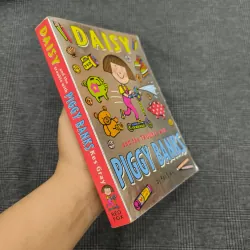 Daisy and the Trouble With Piggy Banks - Kes Gray 791378