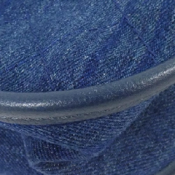 Túi xách chéo Chanel 57641 613943