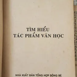 TÌM HIỂU TÁC PHẨM VĂN HỌC - Lê Tiến Dũng (1991) 707046