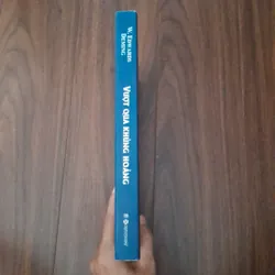 Vượt qua khủng hoảng 593173