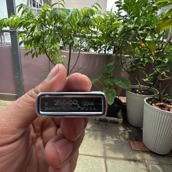 Hộp quẹt zippo 2004 made in Usa 450846