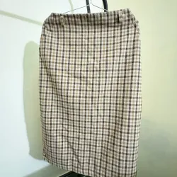 Chân váy midi kẻ caro xẻ tà 791317