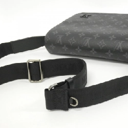 Túi xách vai Louis Vuitton Monogram Eclipse District PM M46255 611741