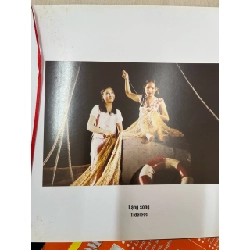 Khoảnh khắc sàn diễn - Quý Linh 752594