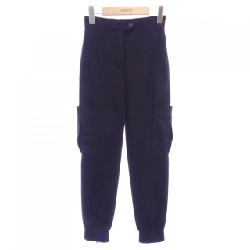 Quần cargo chi tiết monogram LOUIS VUITTON FMPA42D97