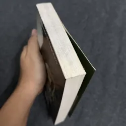 Mãi đừng xa tôi - Kazuo Ishiguro 1012833