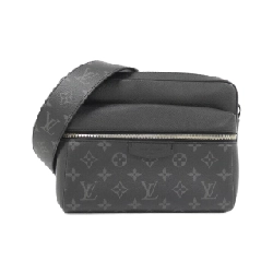 Túi đeo chéo Louis Vuitton Taiga Lama Outdoor Messenger PM M30233 - Hàng hiệu Chính hãng