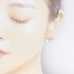 K18WG Bông tai hình trái tim Sapphire - Hàng hiệu Chính hãng 867012