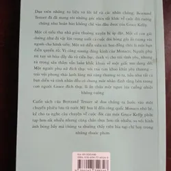 Những góc khuất chưa từng hé lộ về một cuộc đời tưởng chừng hoàn hảo. 718930