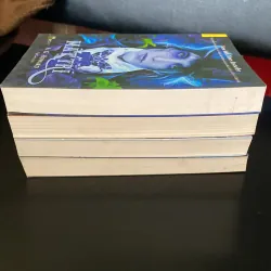 4 cuốn sách của tác giả A.G. Hoơard :  Mất Trí Mắc Bẫy Bất Trị Rạn Vỡ 998765