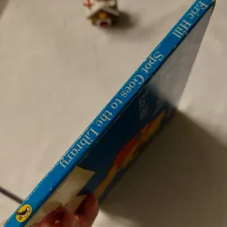 SPOT GOES TO THE LIBRARY - Boardbook 764439