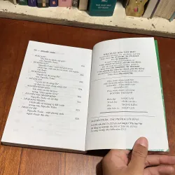 Tác Phẩm Và Lời Bình (Tác Phẩm Văn Học Trong Nhà Trường) - Nguyễn Tuân, Xuân Quỳnh - 2011 907584