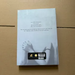 Cô gái may mắn nhất còn sống 957952