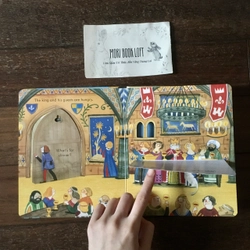 Sách ngoại văn The Castle - Peep inside, New, Board Book 483037