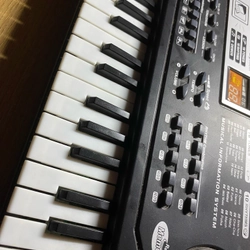 Đàn piano điện -MQ6106 - 61 phím , màu đen , còn mới tốt  502826