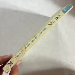 Văn học 11 (Tập 1) 990389