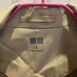 Size M. Hàng mua store tại UK.  Màu sắc form cổ điển thanh lịch dễ mặc. Không đổi trả.  781751